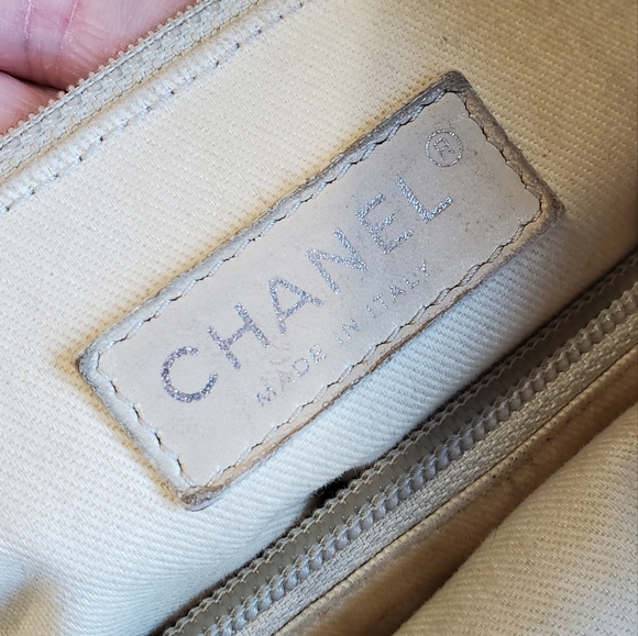 Chanel Tweed Hobo Bag - Picture 7 of 11